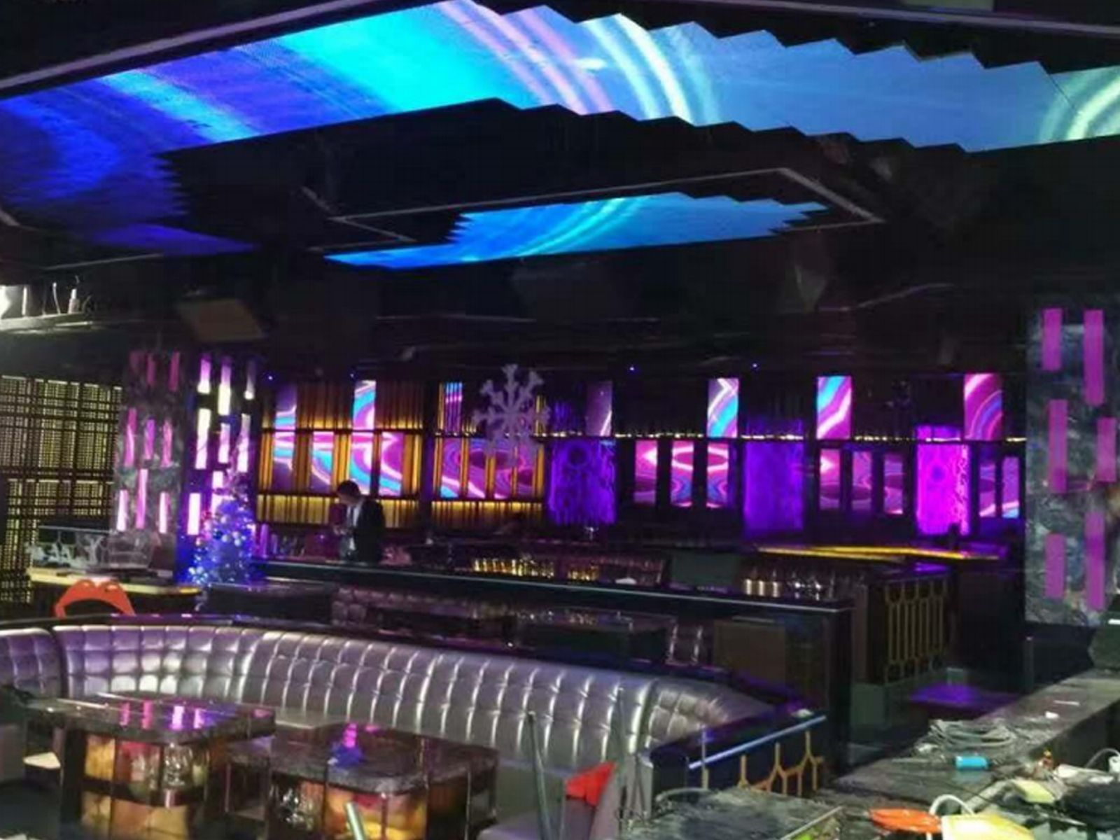 常德宙斯酒吧P4室內全彩酒吧屏